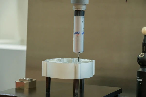 Coordinate measuring machine