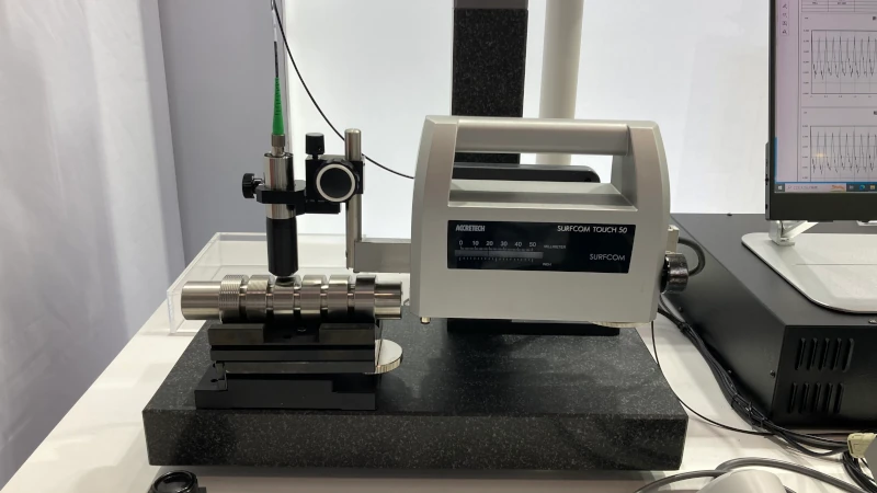 Surface texture and contour measuring instrument