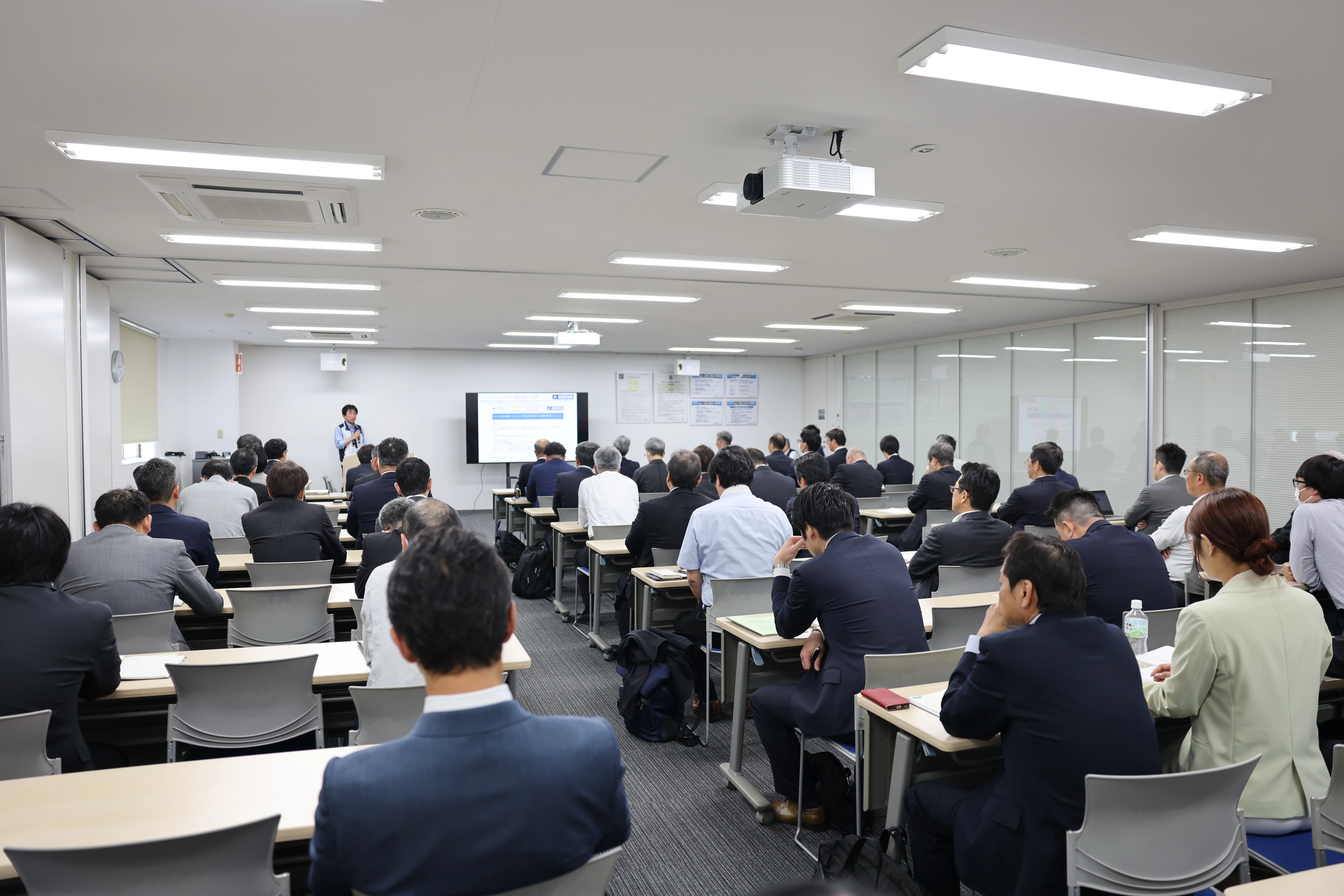 サプライヤーさま主催の研修会 (土浦工場）