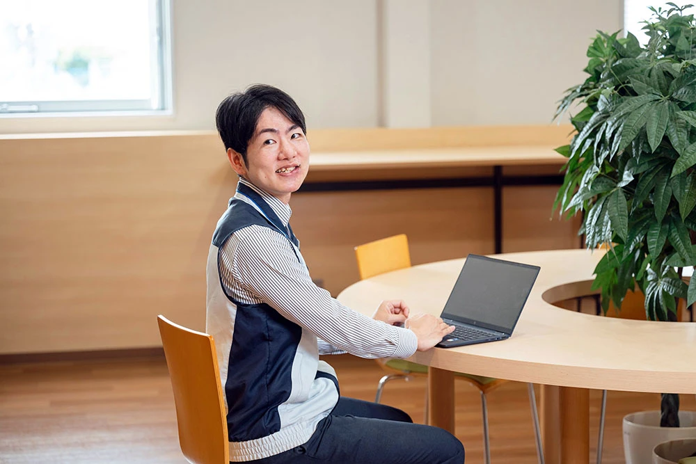 ユーザーに喜んでいただくために日々新しい技術と向き合う日々。